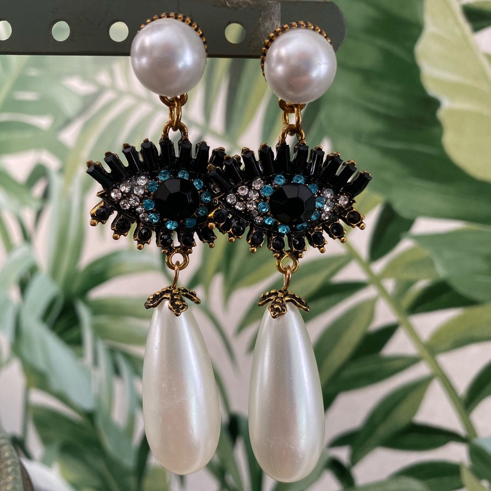 Evil Eye Pearl Earrings